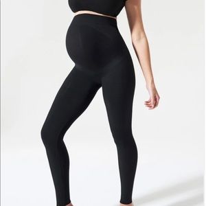 Maternity belly leggings